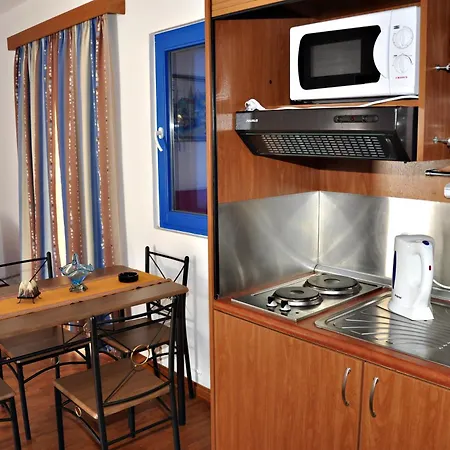 מלון דירות Ellibay Livadia (Tilos)